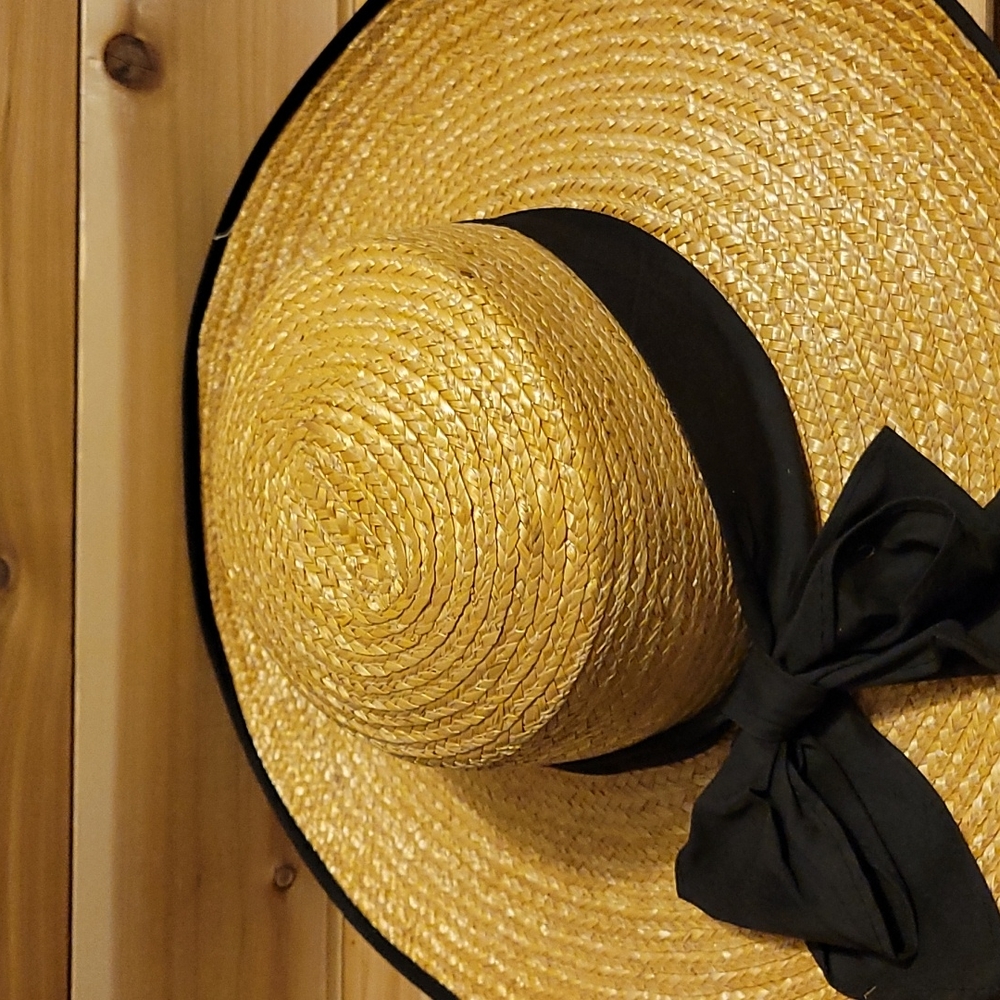Straw hat. - Picture 5 of 5